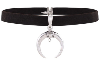 Černý krajkový choker náhrdelník