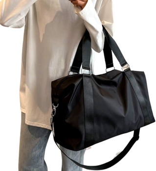 Prostorná příruční taška na trénink a cestování do posilovny